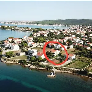  Gostinjska kuća Barbir